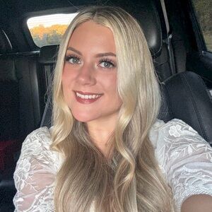 Meet your Posher, Serina